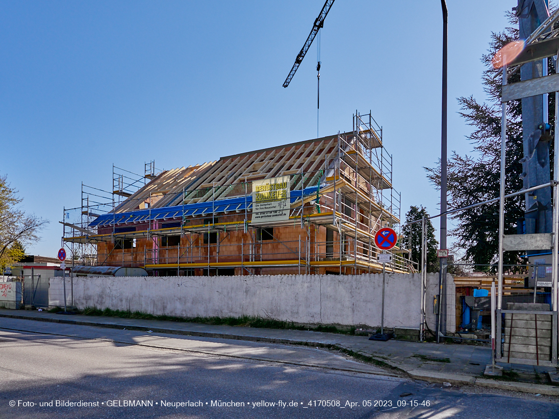 05.04.2023 - Baustelle eines Mehrfamilienhauses in der Niederalmstraße 16 in Neuperlach